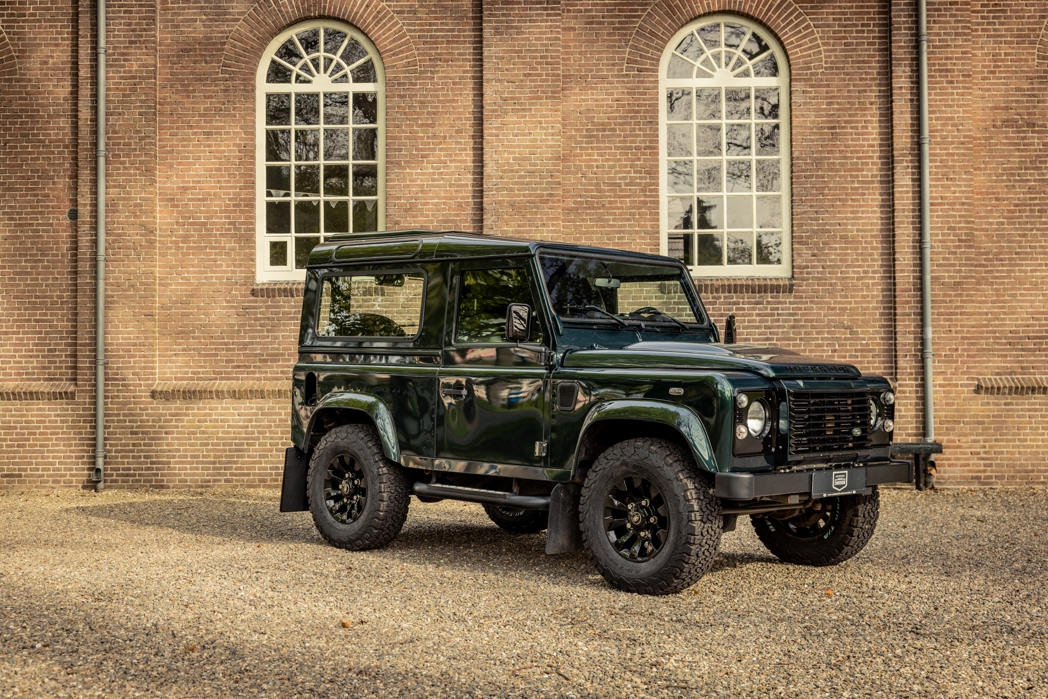 Land Rover Defender 110 Adventure Edition Commercial (2015)