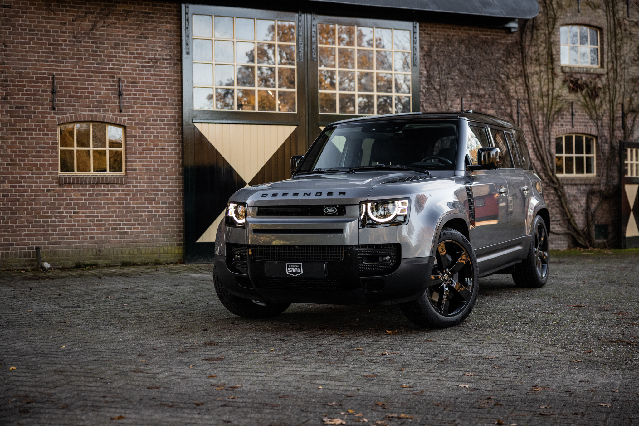 Land Rover Defender 90 Station Wagon (2014)