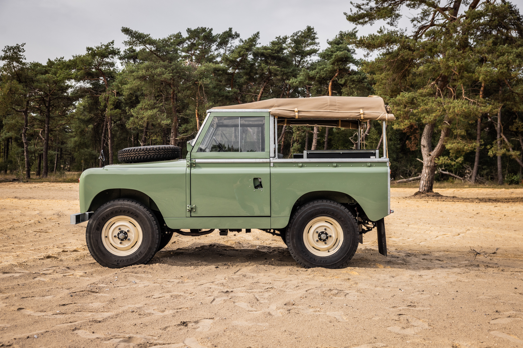 Auto bedrijf van der Zweerde uw Land en Range Rover specialist